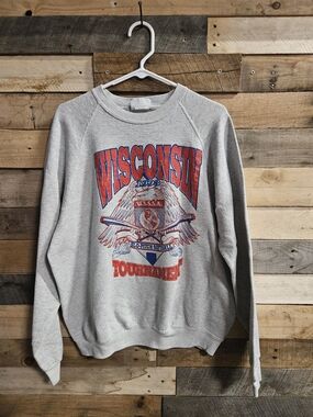 Budweiser 1993 Lee Gray Crewneck Sweatshirt with Red and Blue Wisconsin Graphic